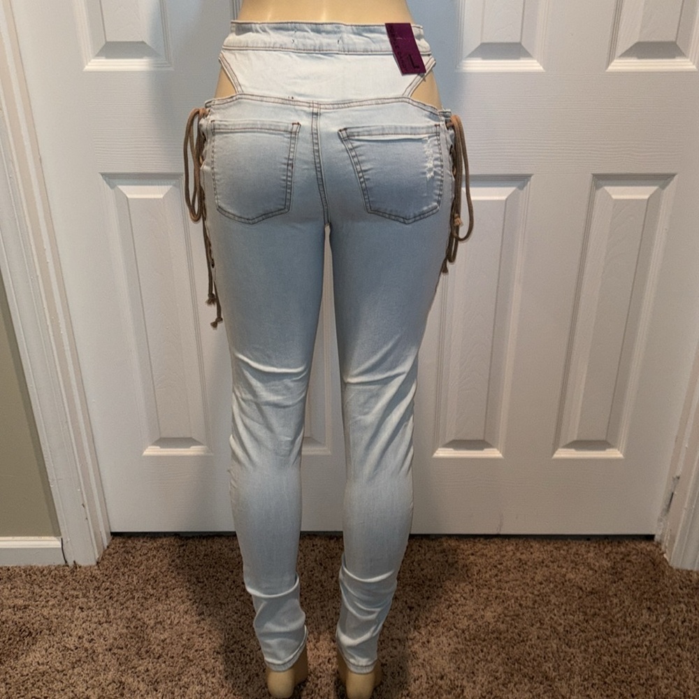 Fashion Nova -Getting Out There Lace Up Skinny Jeans - Light Wash size L - Picture 9 of 9